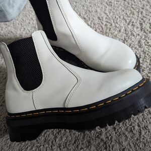 Platform Doc Martens, Chelsea Boots
